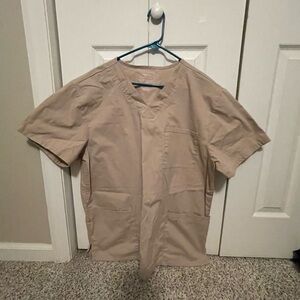 Cherokee large tan scrub top